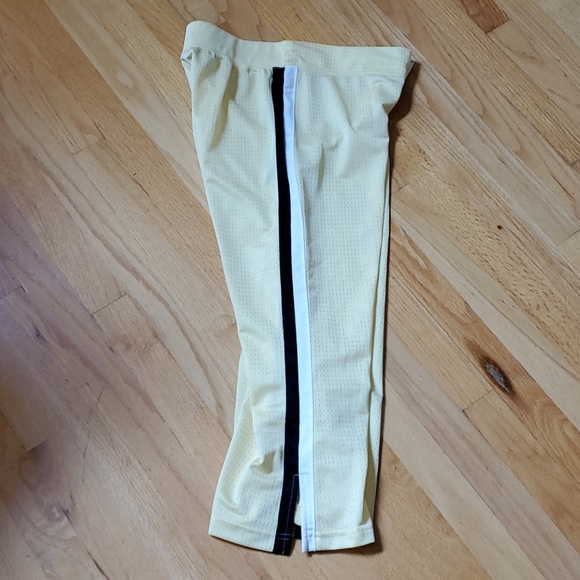 Nike Capri Pants - Picture 6 of 10